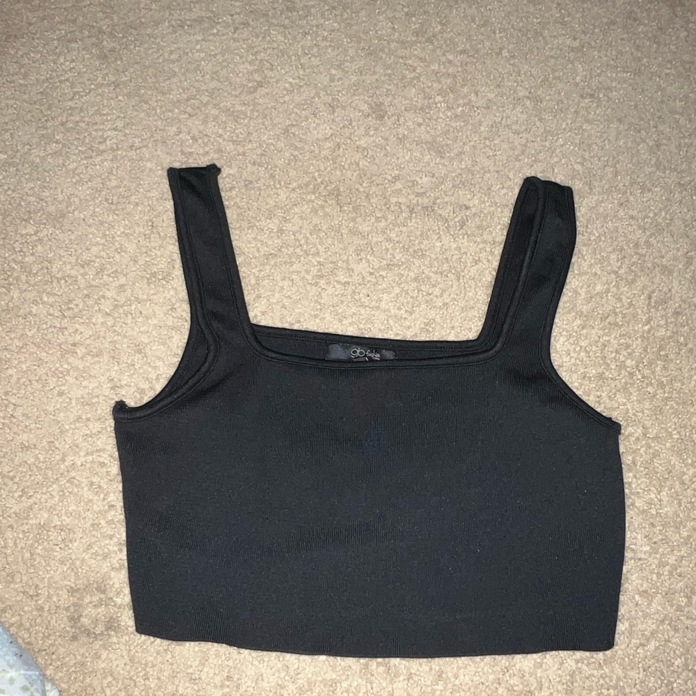 black cropped tank